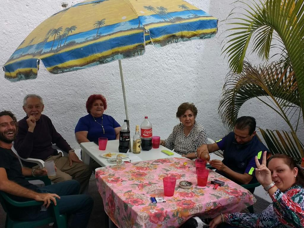 גואדלחארה Hostal Casa Anita מראה חיצוני תמונה