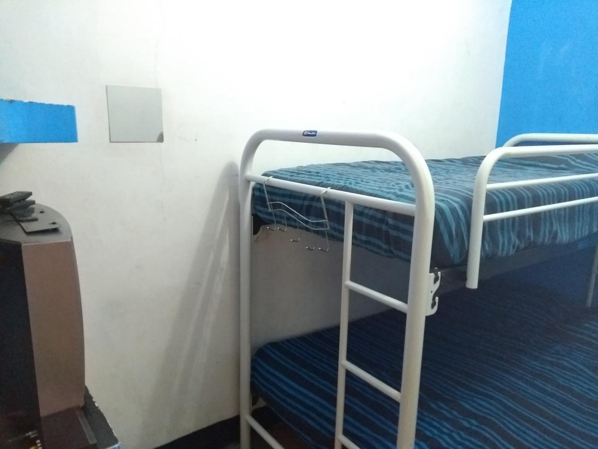 גואדלחארה Hostal Casa Anita מראה חיצוני תמונה