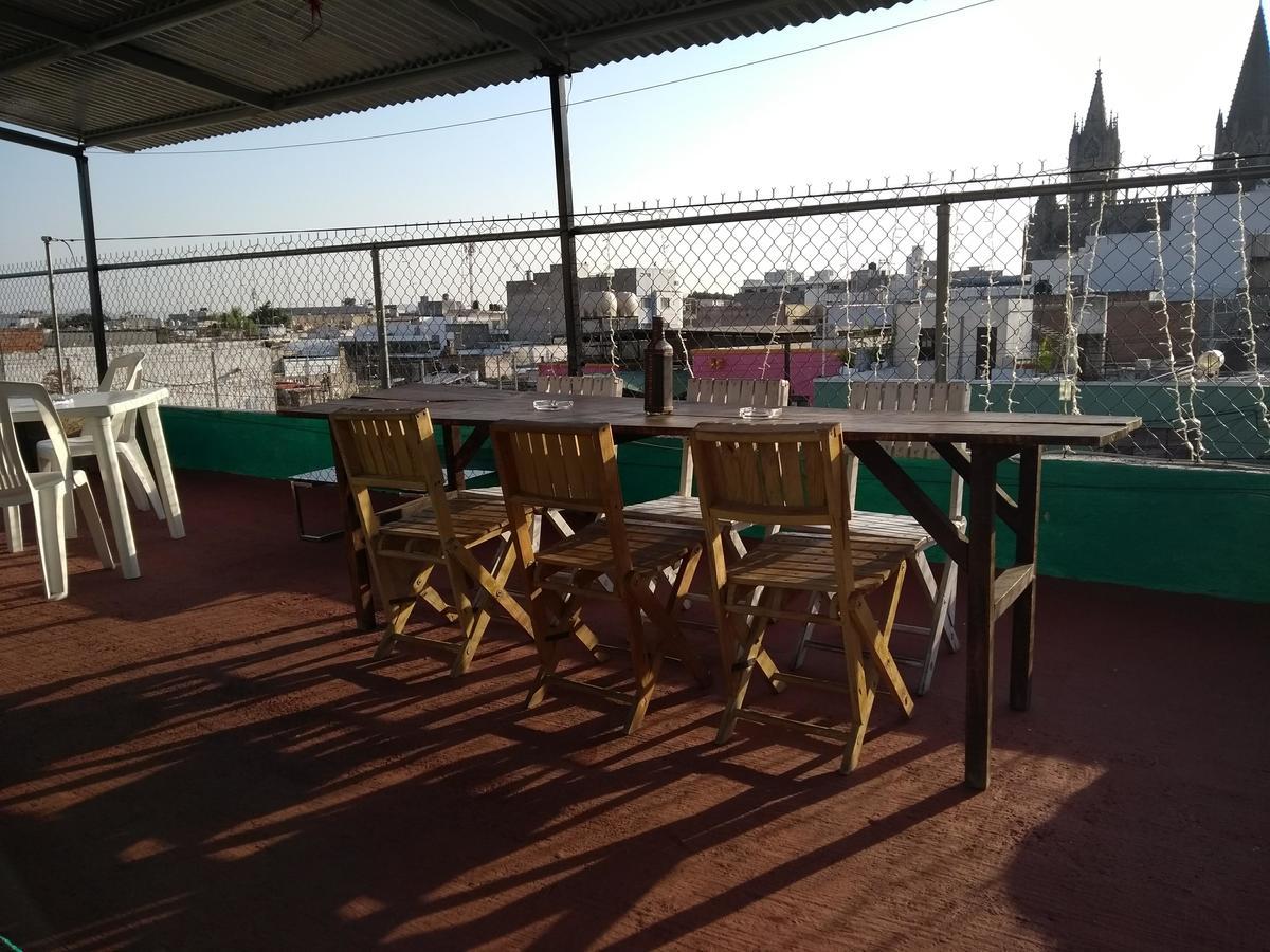 גואדלחארה Hostal Casa Anita מראה חיצוני תמונה
